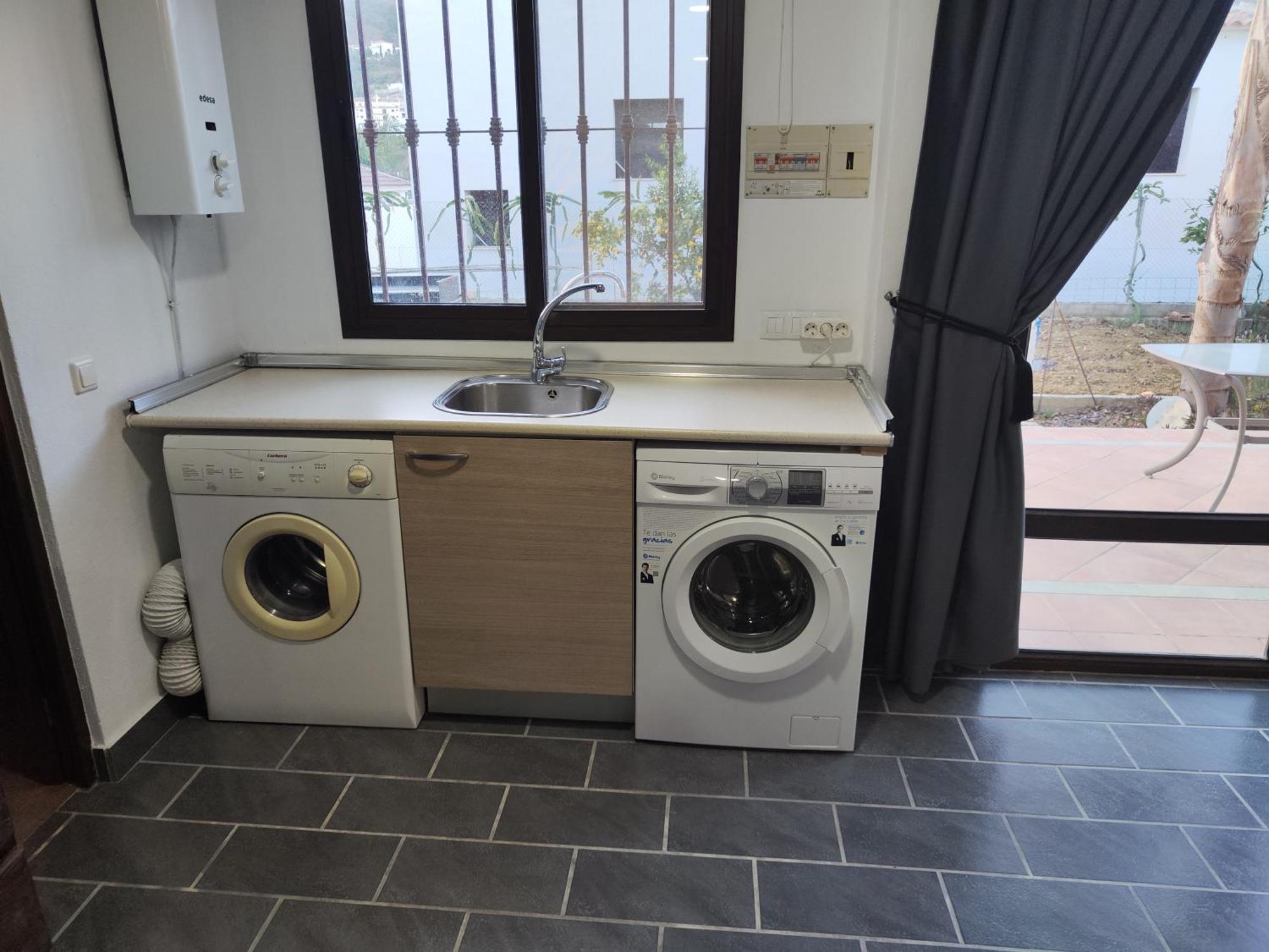 טולוקס Casa Rural Sierra De Las Nieves 2 מראה חיצוני תמונה